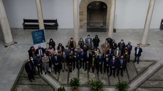La Universidad de Granada lidera el consorcio AIR Andalusia, que agilizará la robotización y la aplicación de la inteligencia artificial en 400 empresas al año