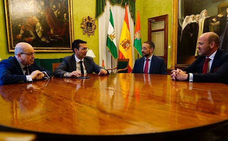 La multinacional Ghenova implantará una sede en Granada dedicada a la inteligencia artificial aplicada al sector marítimo